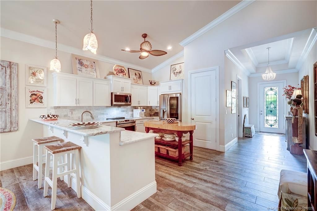 412 SW Akron Avenue, Stuart, FL 34994 Photo