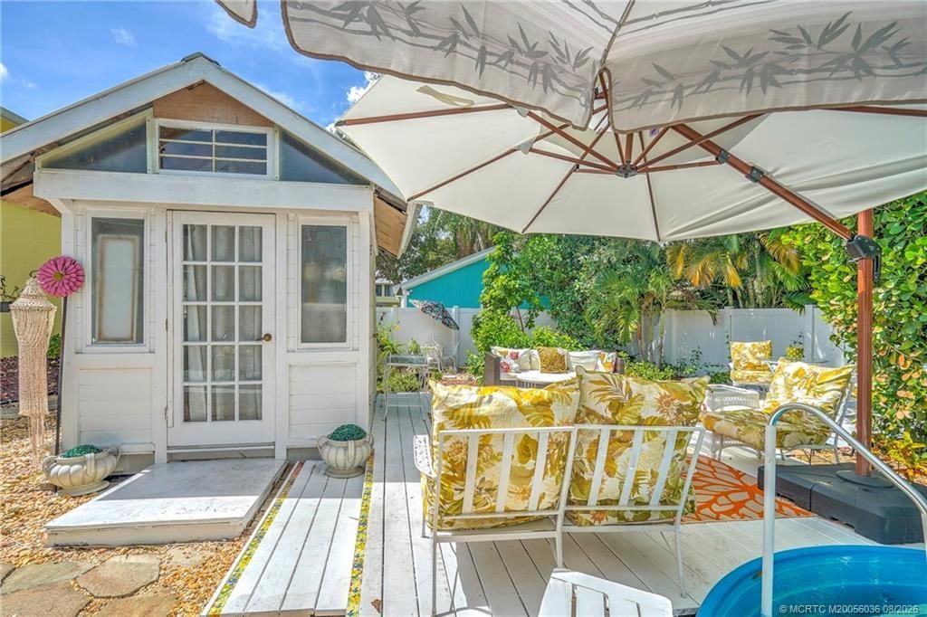 412 SW Akron Avenue, Stuart, FL 34994 Photo