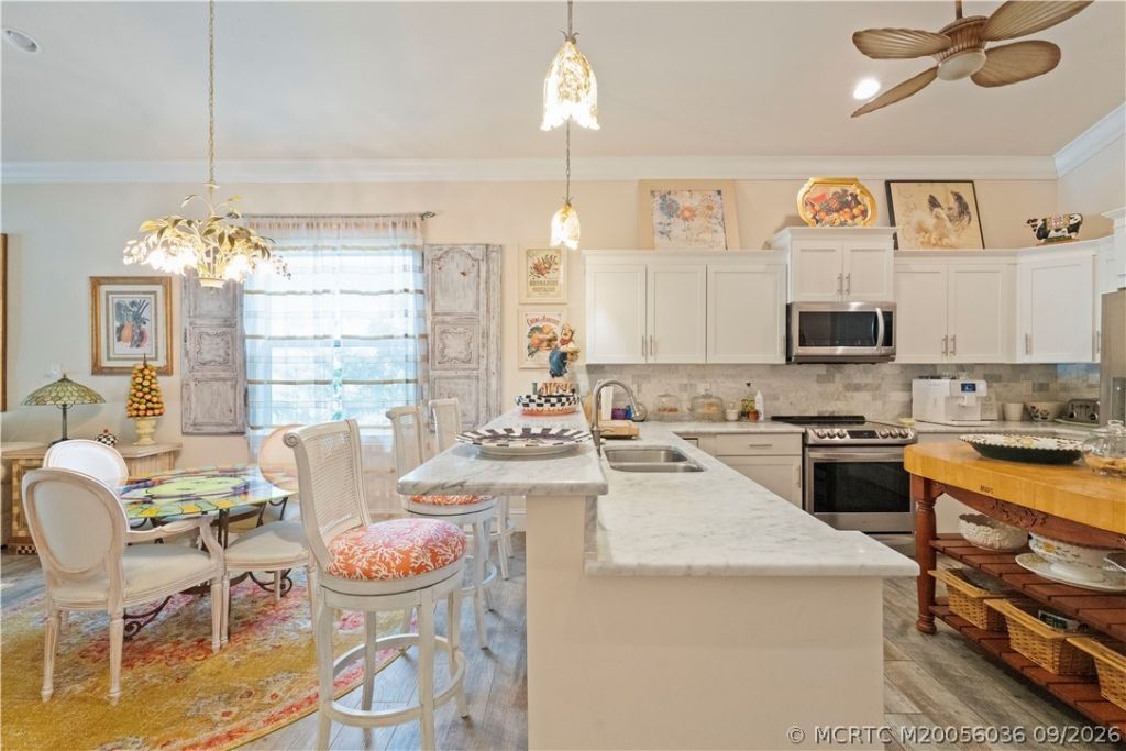 412 SW Akron Avenue, Stuart, FL 34994 Photo