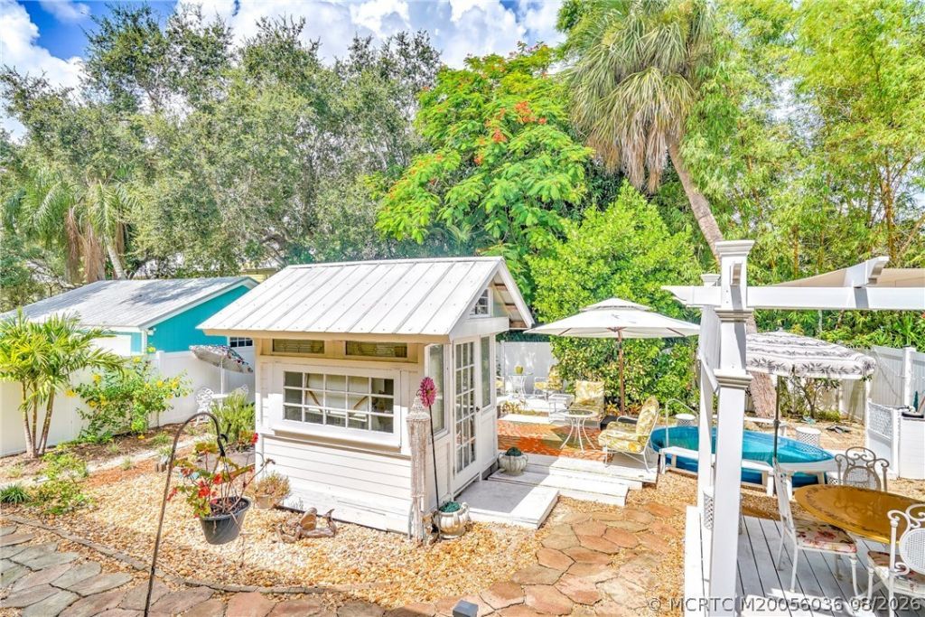 412 SW Akron Avenue, Stuart, FL 34994 Photo