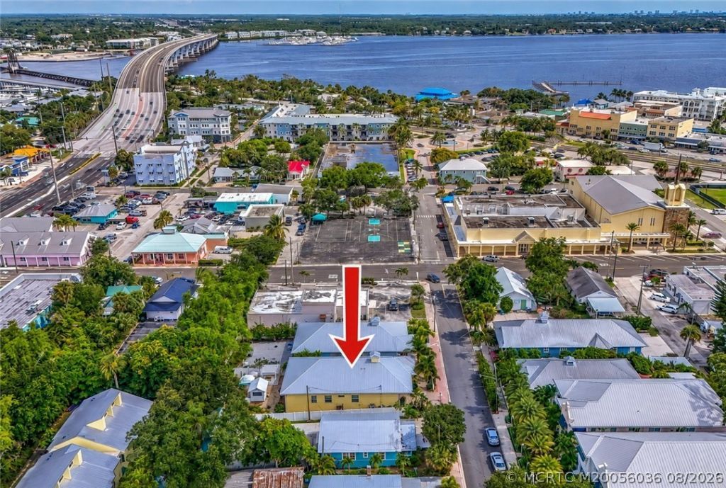 412 SW Akron Avenue, Stuart, FL 34994 Photo