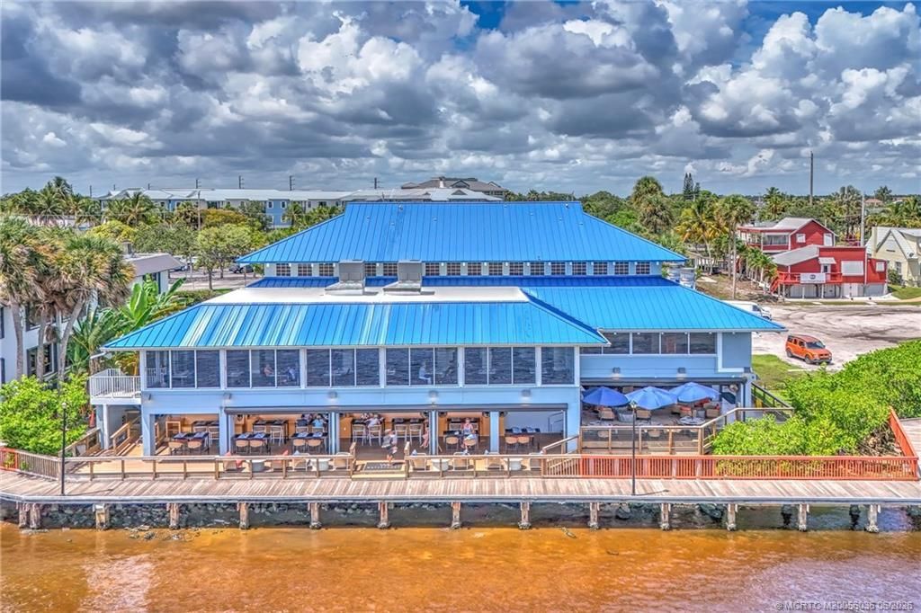 412 SW Akron Avenue, Stuart, FL 34994 Photo