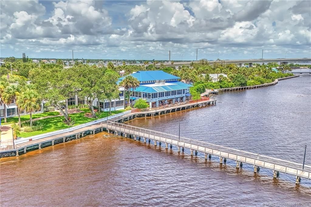 412 SW Akron Avenue, Stuart, FL 34994 Photo