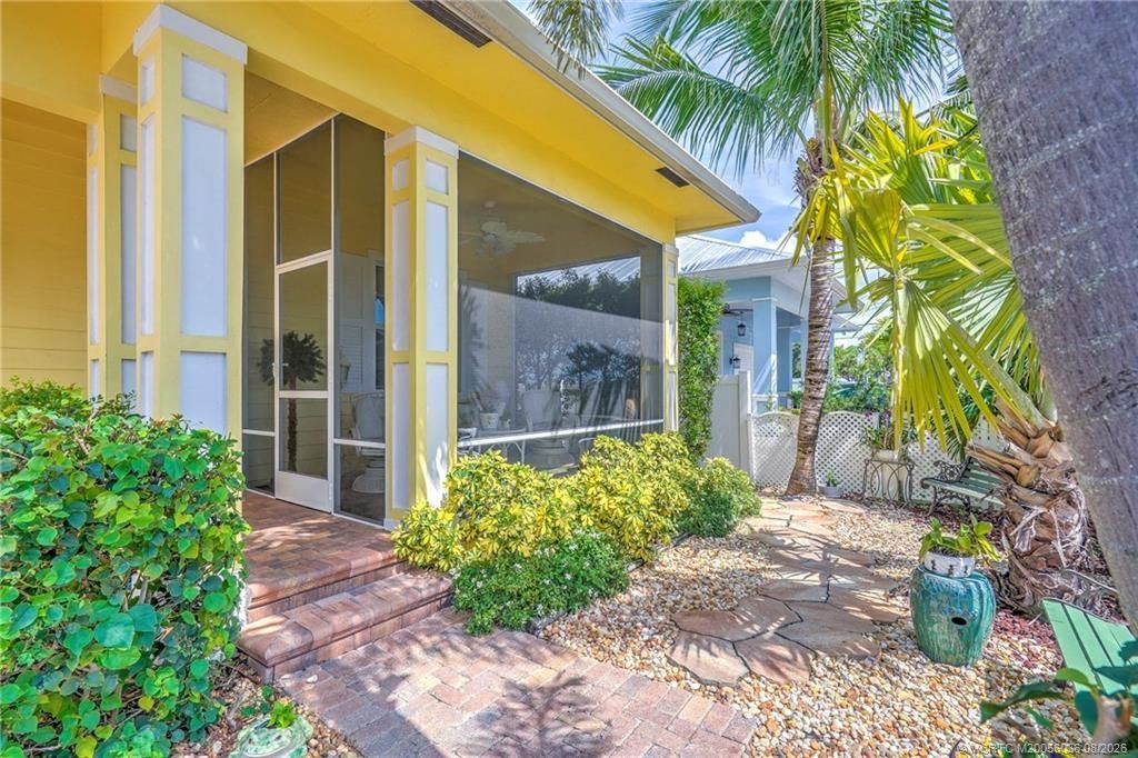 412 SW Akron Avenue, Stuart, FL 34994 Photo