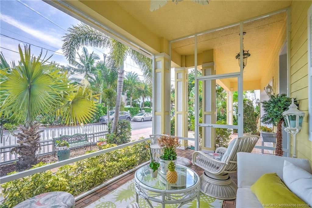 412 SW Akron Avenue, Stuart, FL 34994 Photo