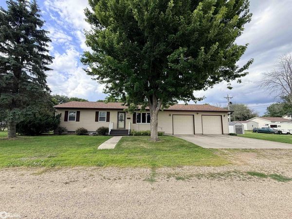 603 4th Street SE, Belmond, IA 50421