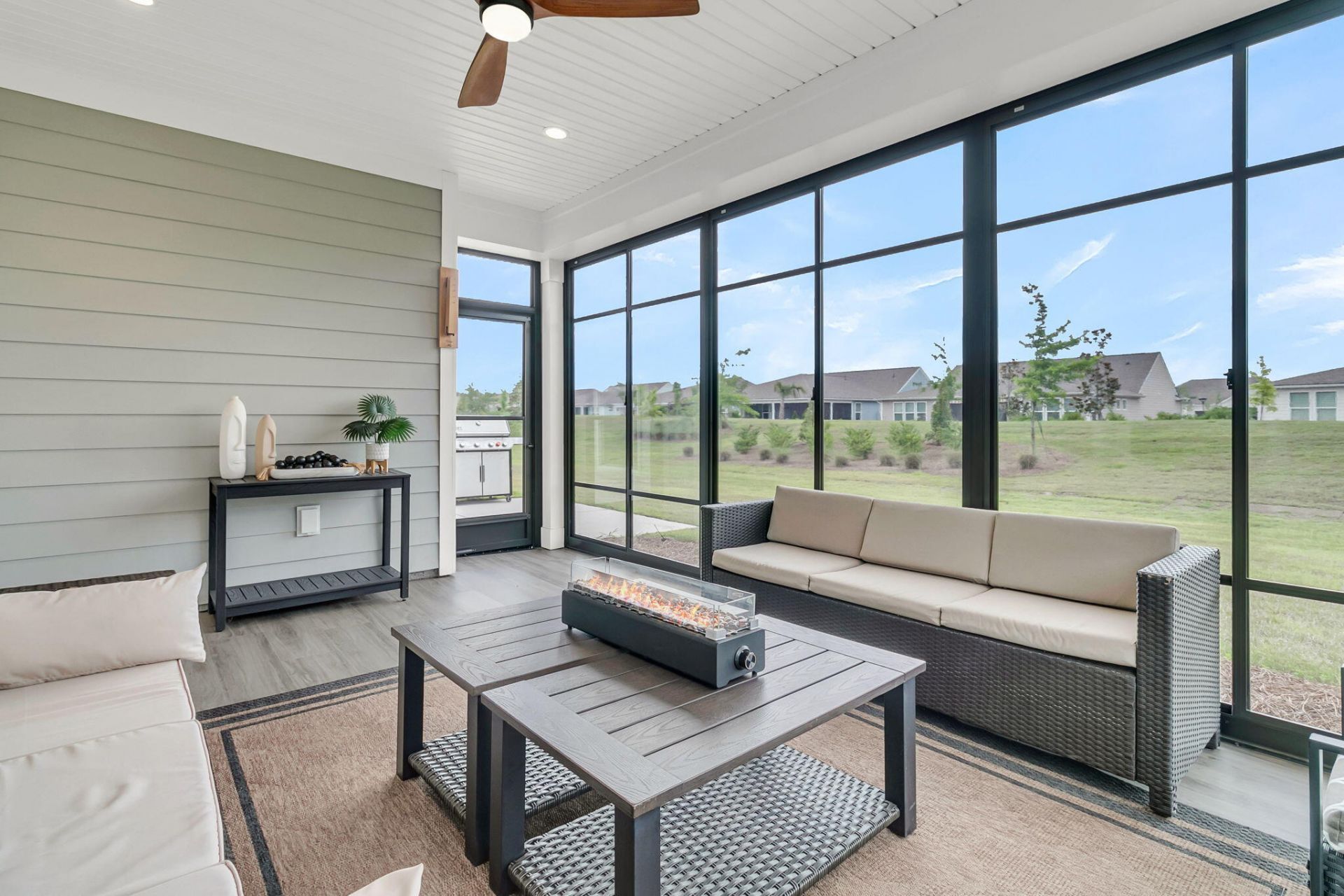 300 Autumn Azalea Way Photo 29