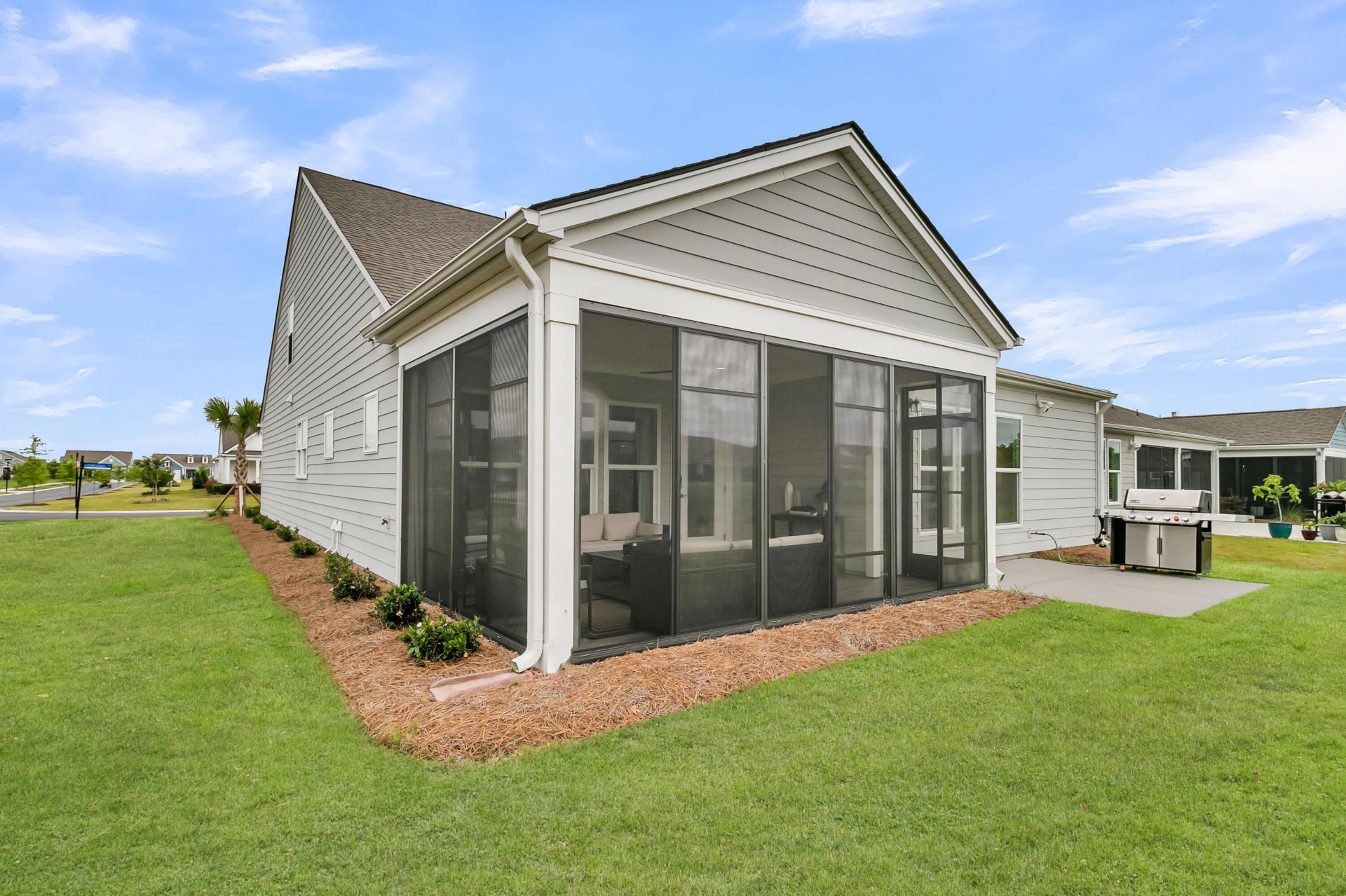300 Autumn Azalea Way Photo 33