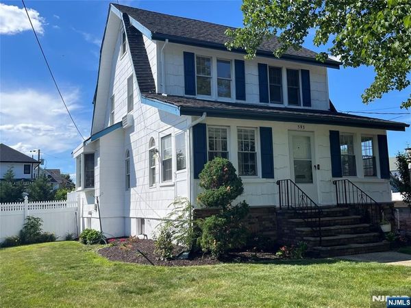 593 Palmer Avenue, MAYWOOD, NJ 07607
