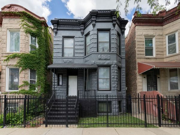 3902 W Fillmore Street , Chicago, IL 60624