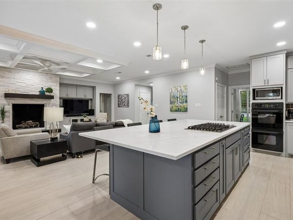 5617 Hunterwood Lane, Arlington, TX 76017