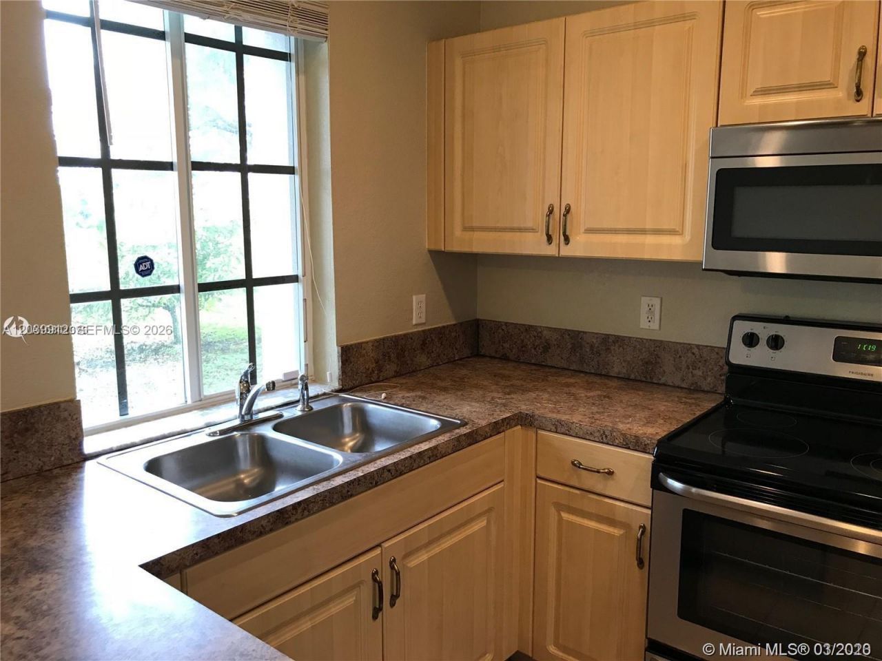 1413 Lucaya Dr , Riviera Beach, FL 33404 Photo