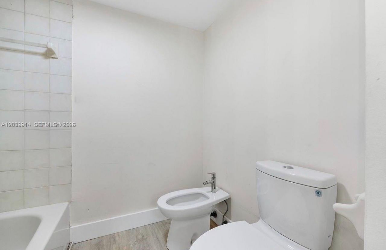 995 SW 84th Ave , Unit 223, Miami, FL 33144 Photo