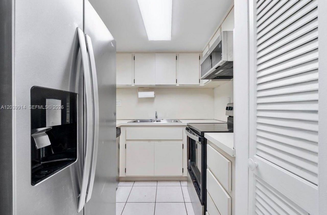 995 SW 84th Ave , Unit 223, Miami, FL 33144 Photo