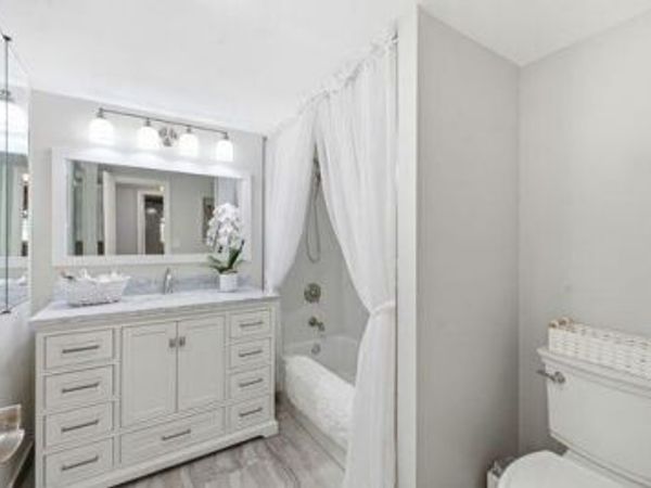 3801 Environ Boulevard, Lauderhill, FL 33319