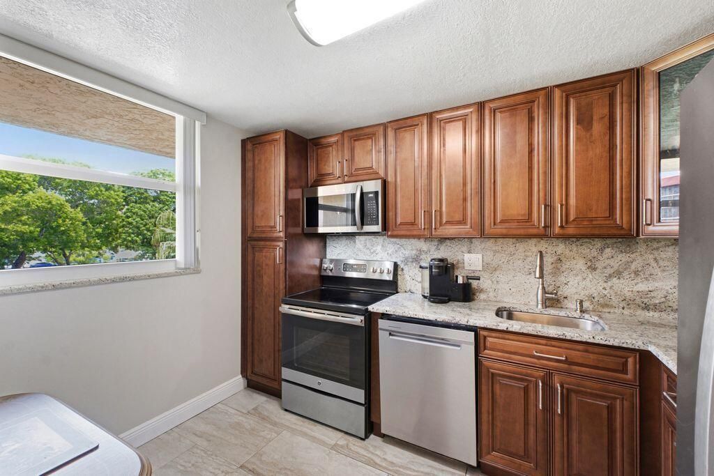 3801 Environ Boulevard, Unit 318, Lauderhill, FL 33319 Photo
