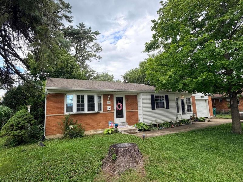 100 Inwood Road, West Jefferson, OH 43162 Photo 2