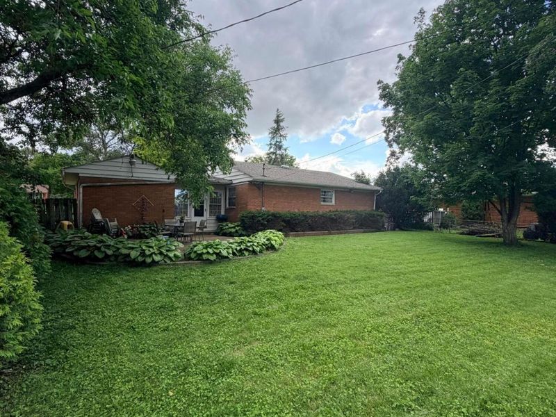 100 Inwood Road, West Jefferson, OH 43162 Photo 5