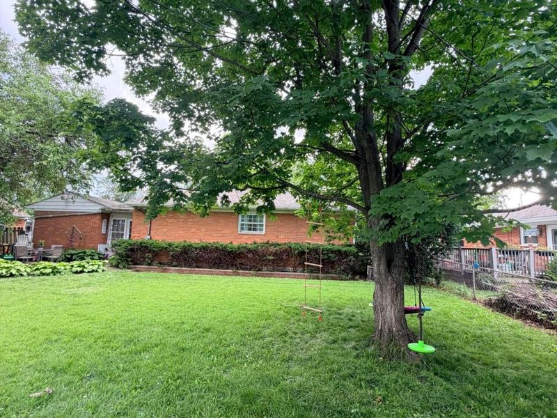 100 Inwood Road, West Jefferson, OH 43162 Photo 6