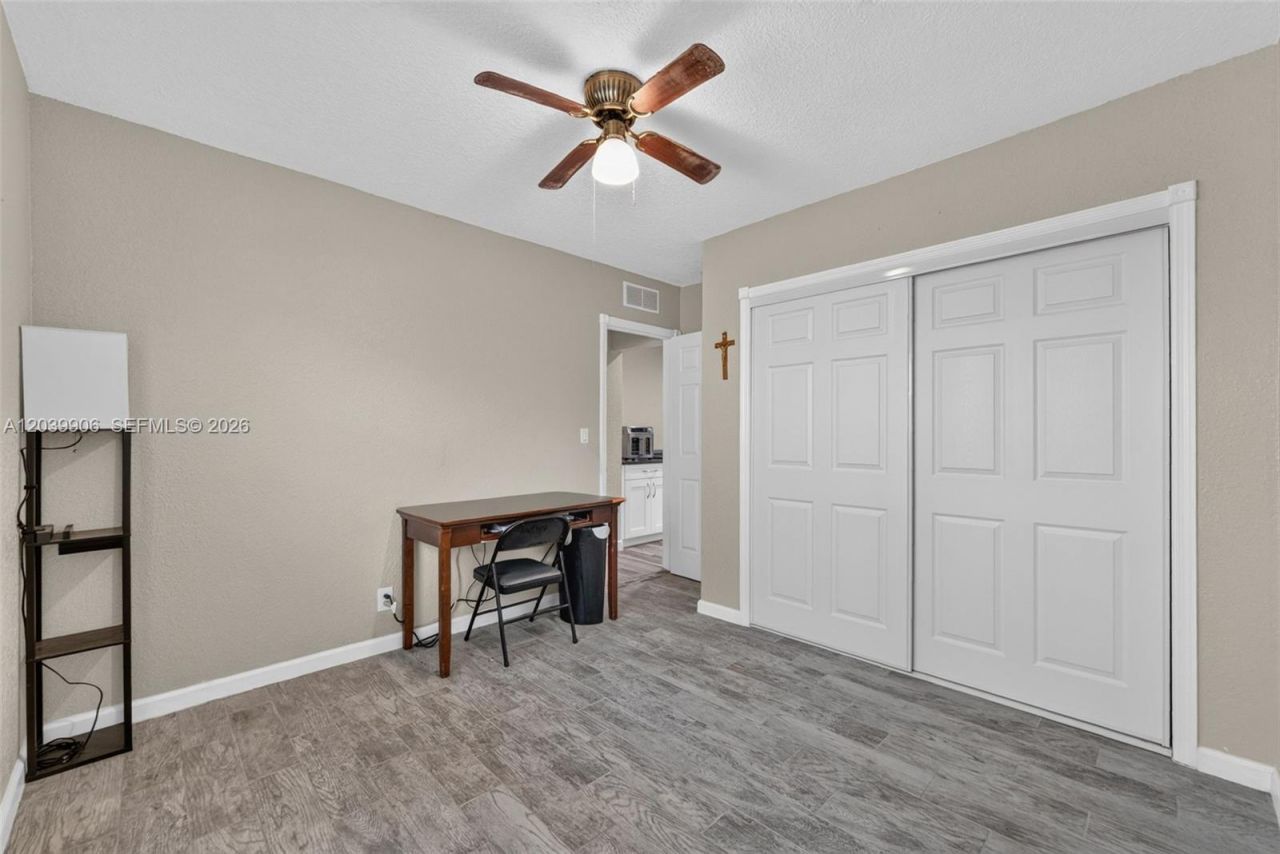 4831 NW 77th Ct, Pompano Beach, FL 33073 Photo