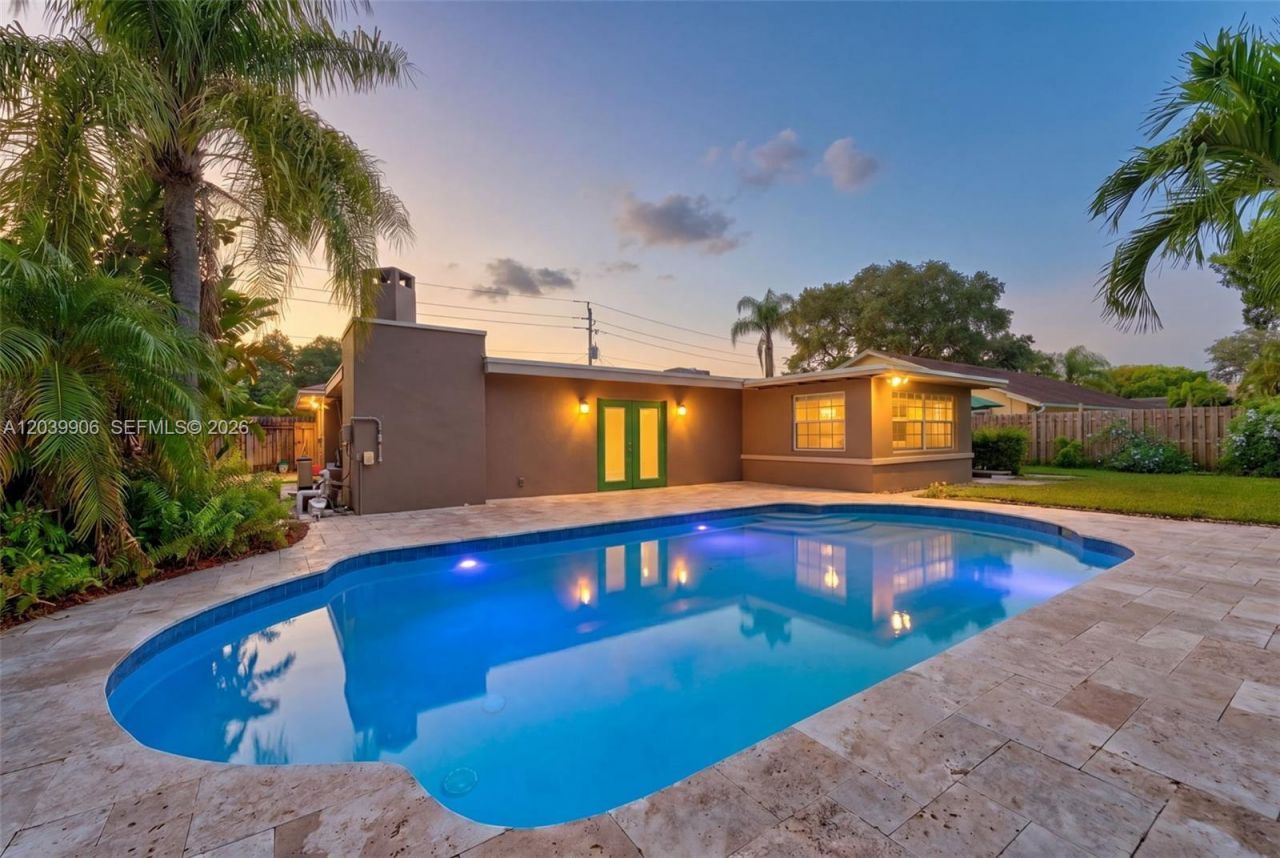 4831 NW 77th Ct, Pompano Beach, FL 33073 Photo