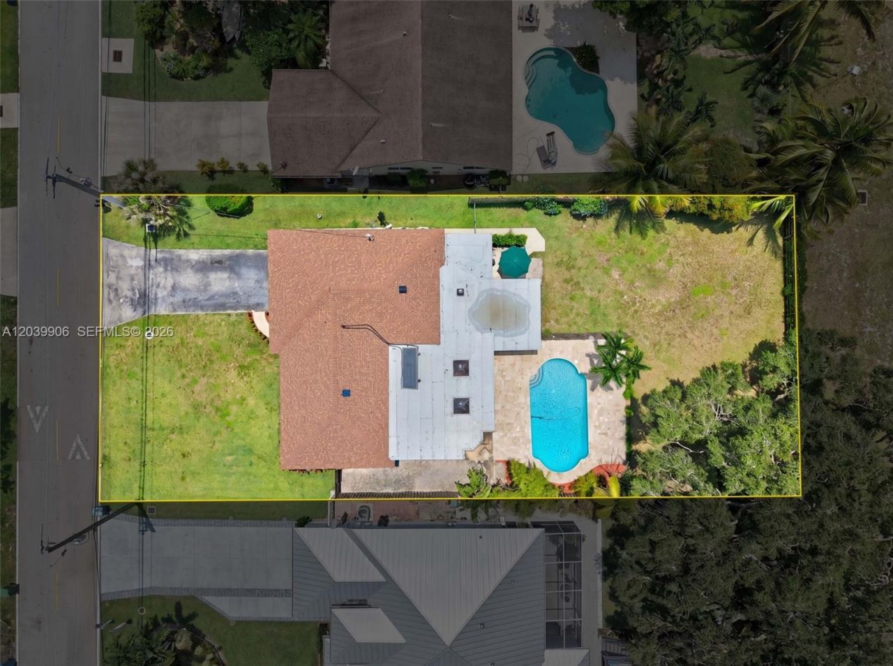 4831 NW 77th Ct, Pompano Beach, FL 33073 Photo