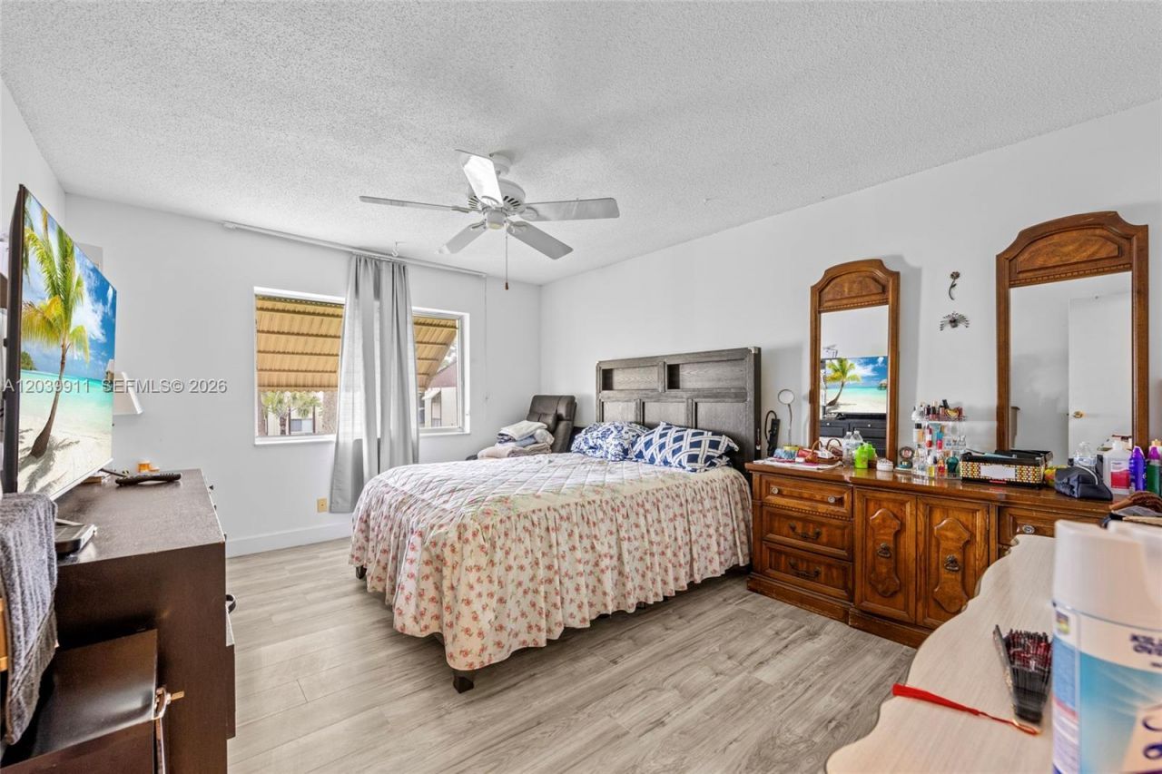5839 La Pinata Blvd , Unit C-2, Greenacres, FL 33463 Photo