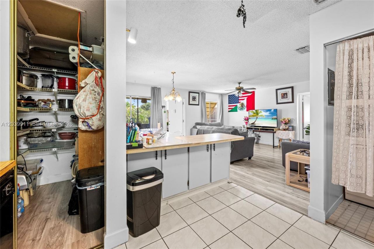5839 La Pinata Blvd , Unit C-2, Greenacres, FL 33463 Photo