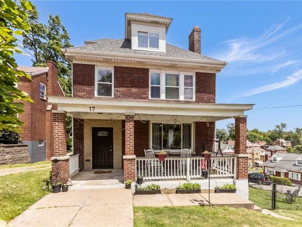 17 E Willock Rd , Pittsburgh, PA 15227