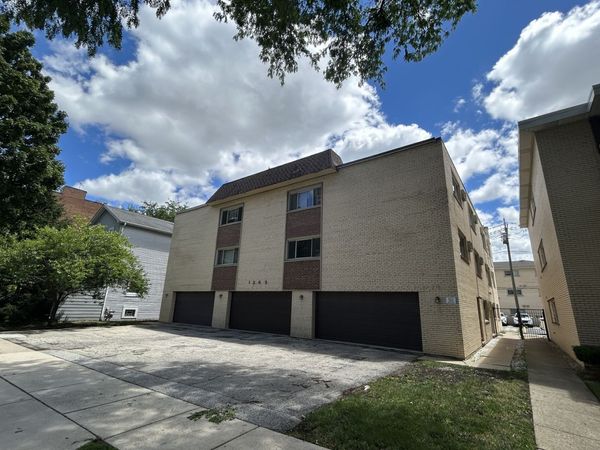 1363 PERRY Street , Unit 3A, Des Plaines, IL 60016
