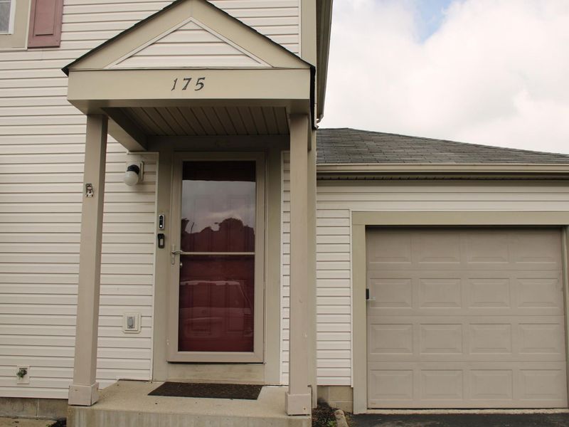 175 Macenroe Drive, Unit 32F, Blacklick, OH 43004 Photo 2