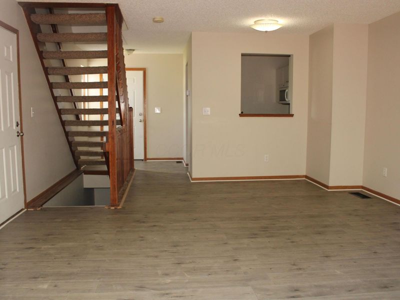 175 Macenroe Drive, Unit 32F, Blacklick, OH 43004 Photo 5