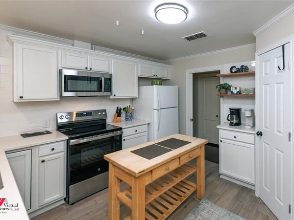 3890 Greenway Place , Shreveport, LA 71105