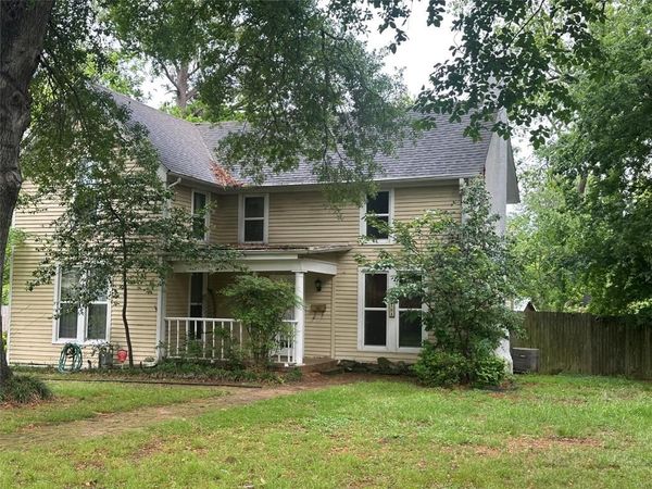 504 1st Street , Terrell, TX 75160