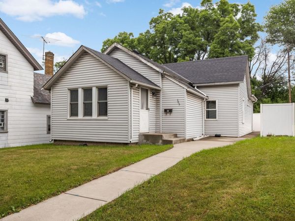 305 Lawson Avenue E, Saint Paul, MN 55130