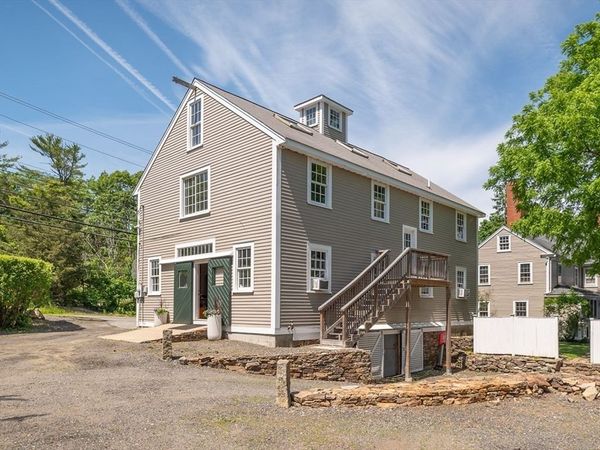 1 Main Street, Essex, MA 01929