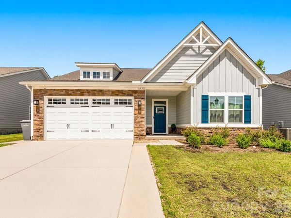 6412 Cambridge Drive, Harrisburg, NC 28075