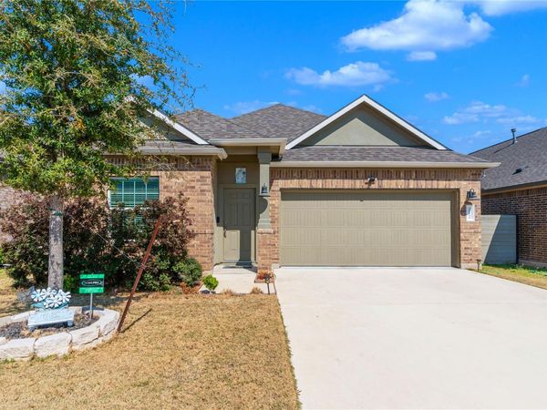 212 Flint Mountain RD, Georgetown, TX 78628