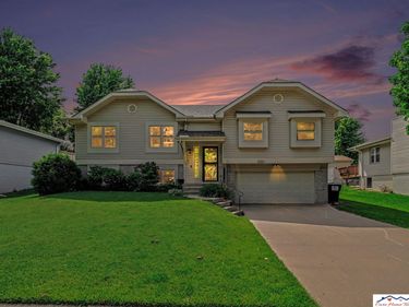 7728 S 70th Street, La Vista, NE 68128