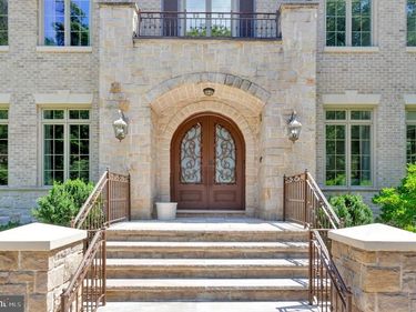 6700 LUPINE LANE, MCLEAN, VA 22101