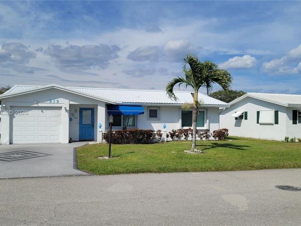 913 SW 3rd Ave, Boynton Beach, FL 33426