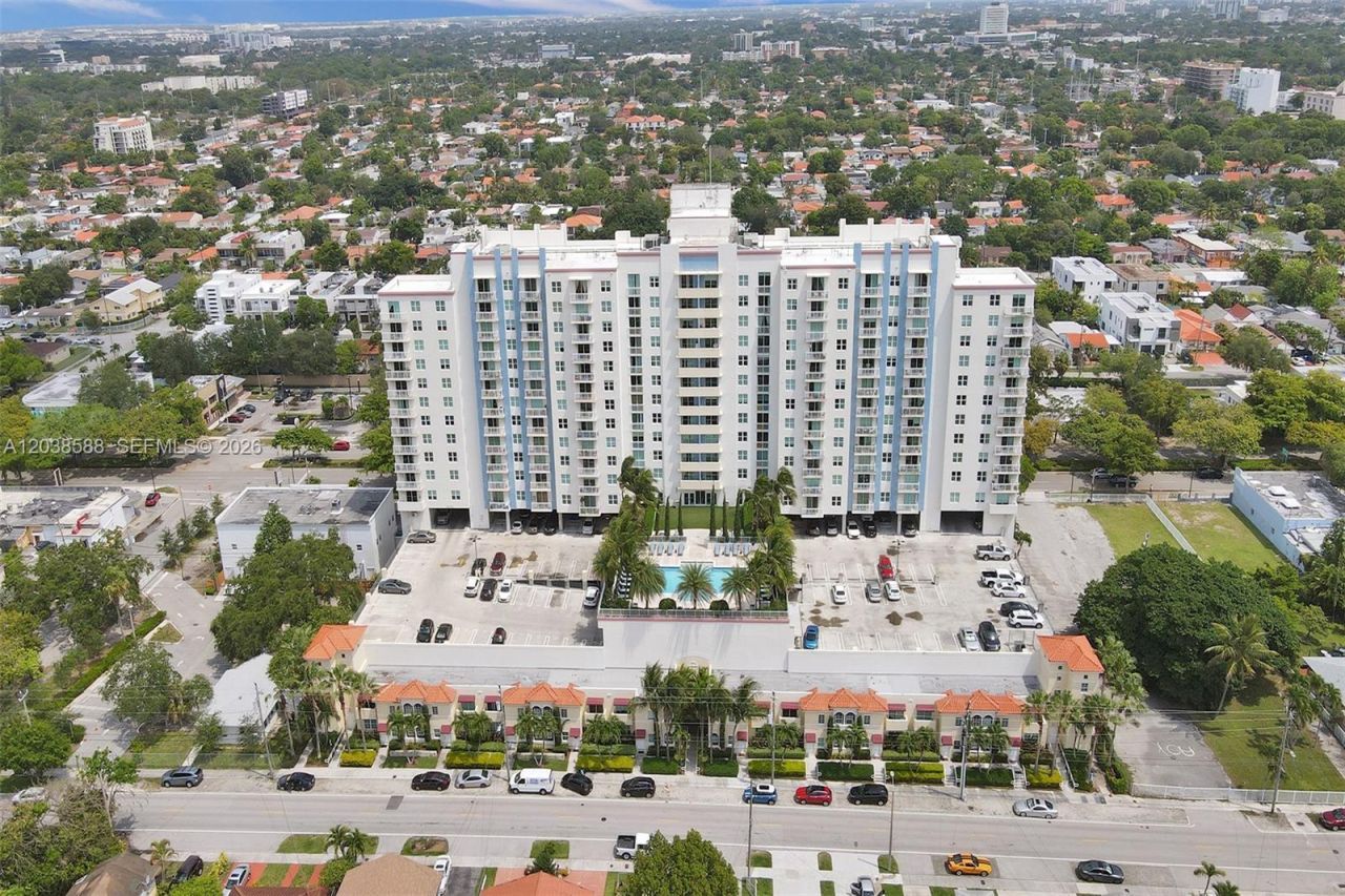 3000 Coral Way, Unit 412, Miami, FL 33145 Photo
