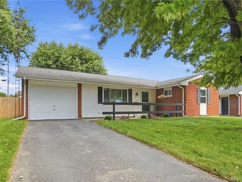 193 Oregon Drive, Xenia, OH 45385 Photo 3