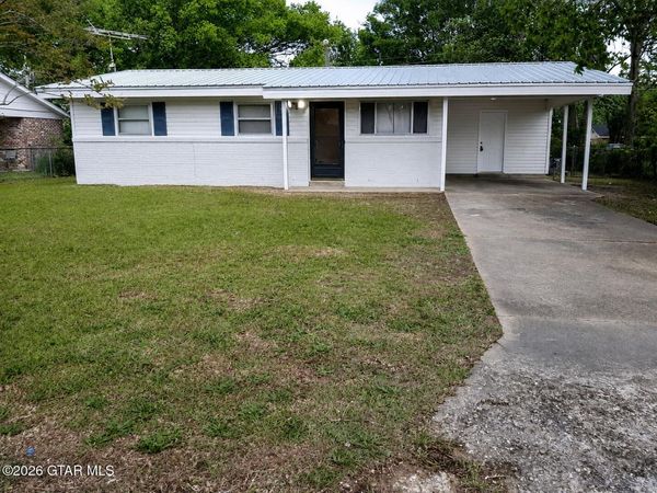 409 E Gaywood Avenue, Columbus, MS 39702