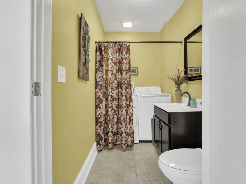190 Avondale Avenue, Columbus, OH 43223 Photo 24