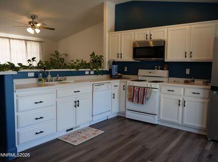 604 Jennys Lane, Fernley, NV 89408 Photo