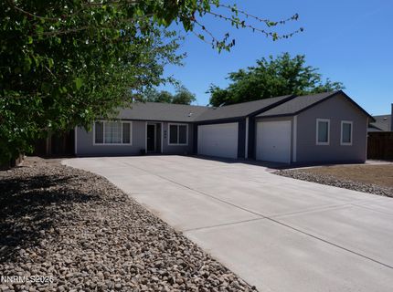 604 Jennys Lane, Fernley, NV 89408 Photo
