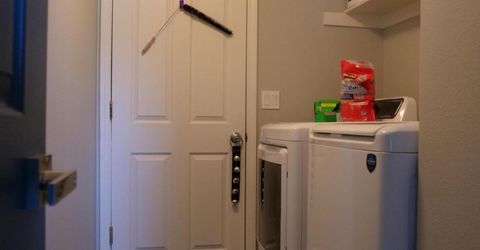 604 Jennys Lane, Fernley, NV 89408 Photo