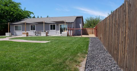 604 Jennys Lane, Fernley, NV 89408 Photo