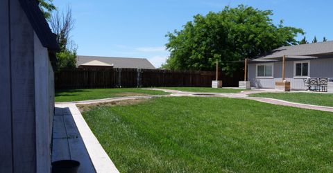 604 Jennys Lane, Fernley, NV 89408 Photo